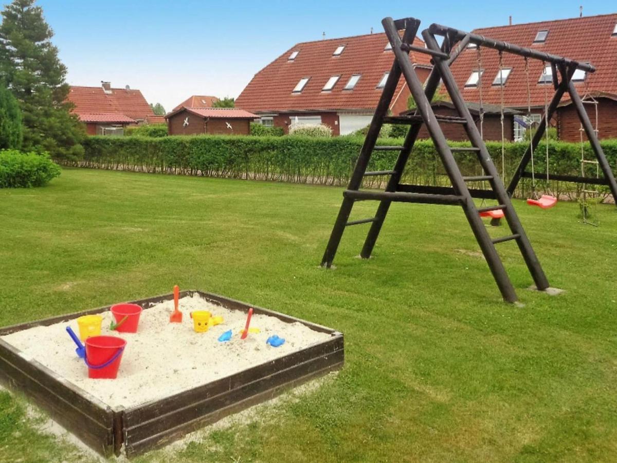 Ferienhaus Mit Grossem Garten In Neßmersiel Esterno foto