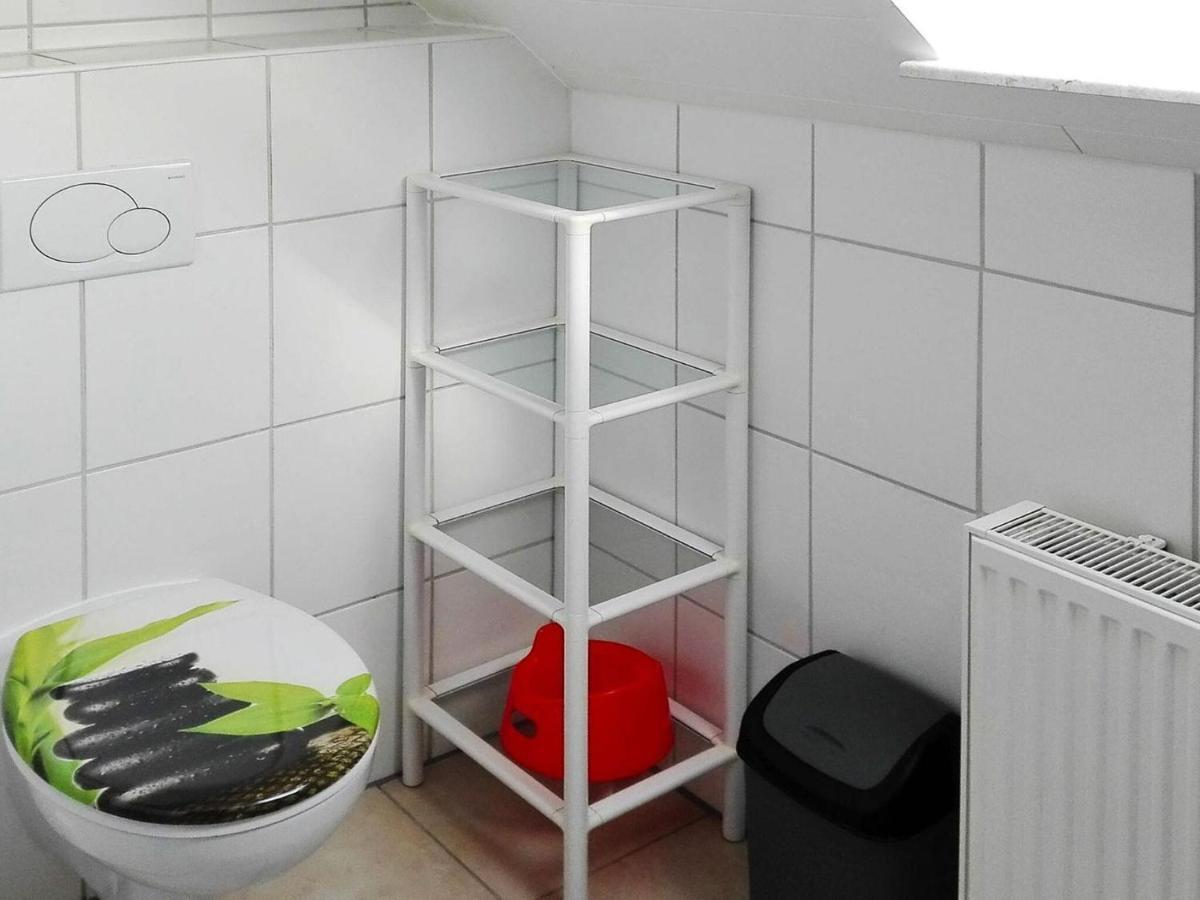 Ferienhaus Mit Grossem Garten In Neßmersiel Esterno foto